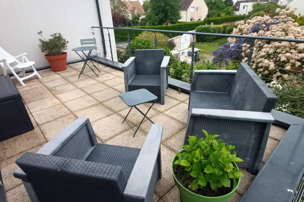 Grande Maison Entiere De 120M2 Epron エクステリア 写真