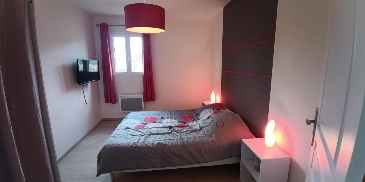 Grande Maison Entiere De 120M2 Epron エクステリア 写真
