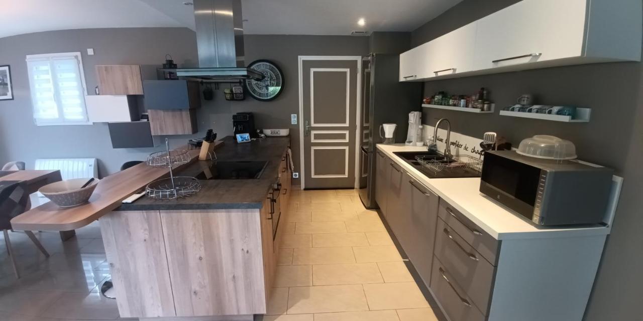 Grande Maison Entiere De 120M2 Epron エクステリア 写真