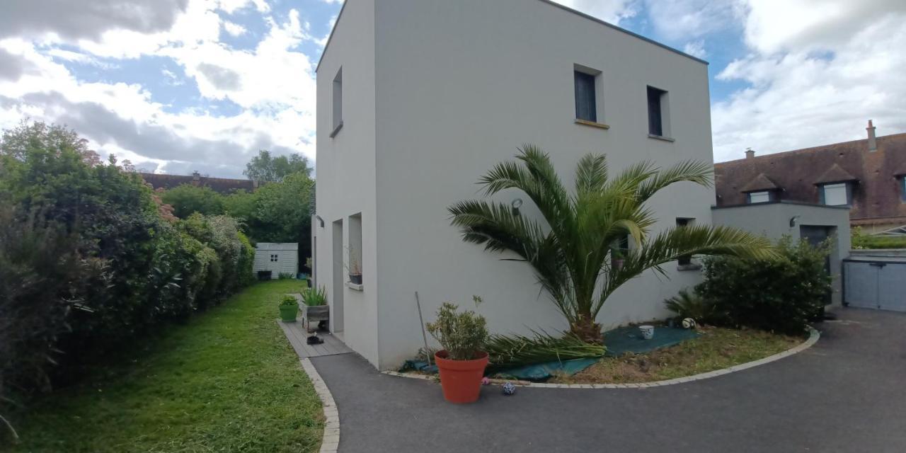 Grande Maison Entiere De 120M2 Epron エクステリア 写真